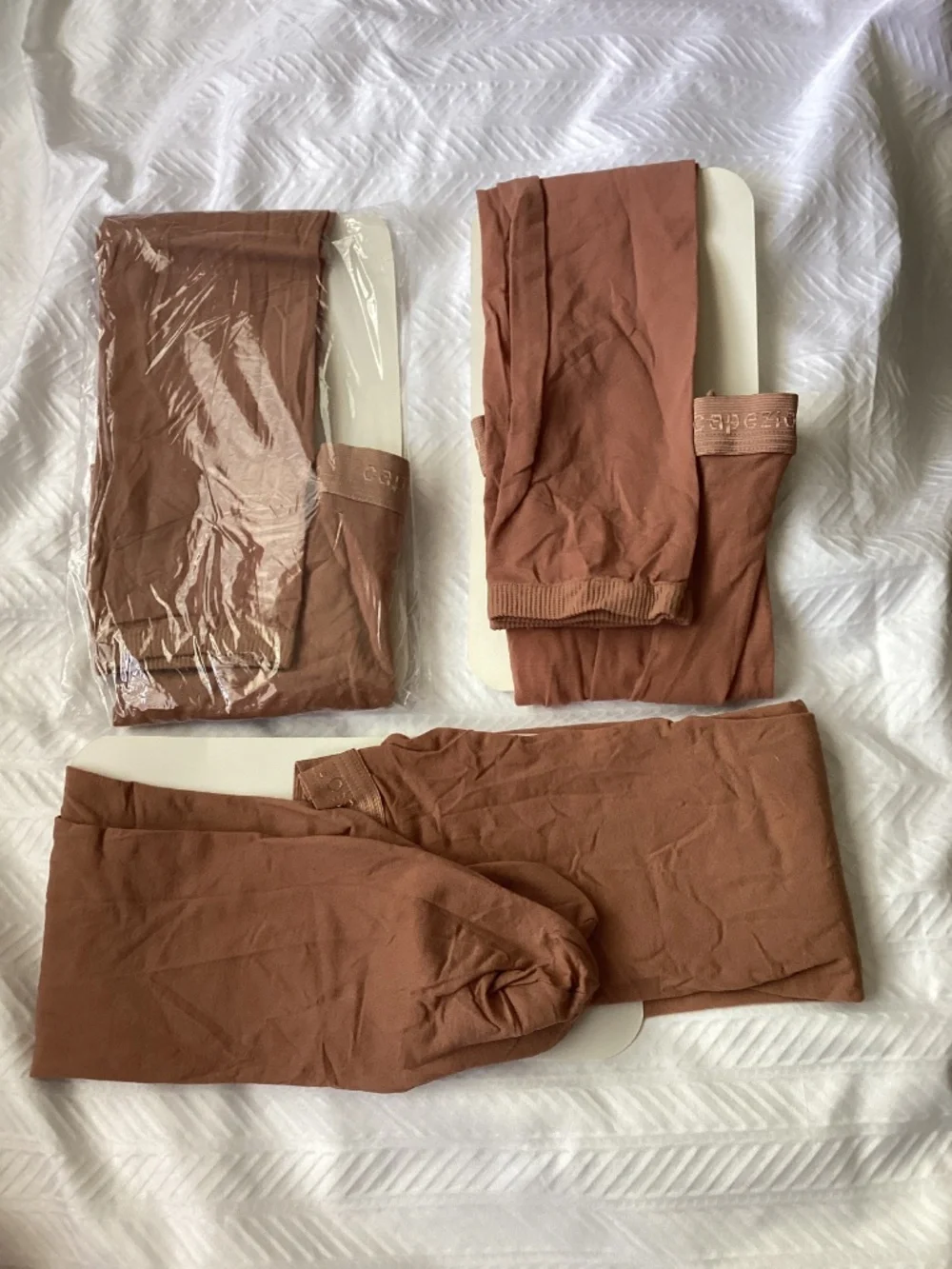 Capezio Hold & Stretch DANCE tights CHILD M 1 Reg+ 2 Footless Suntan -Qty 3 NEW